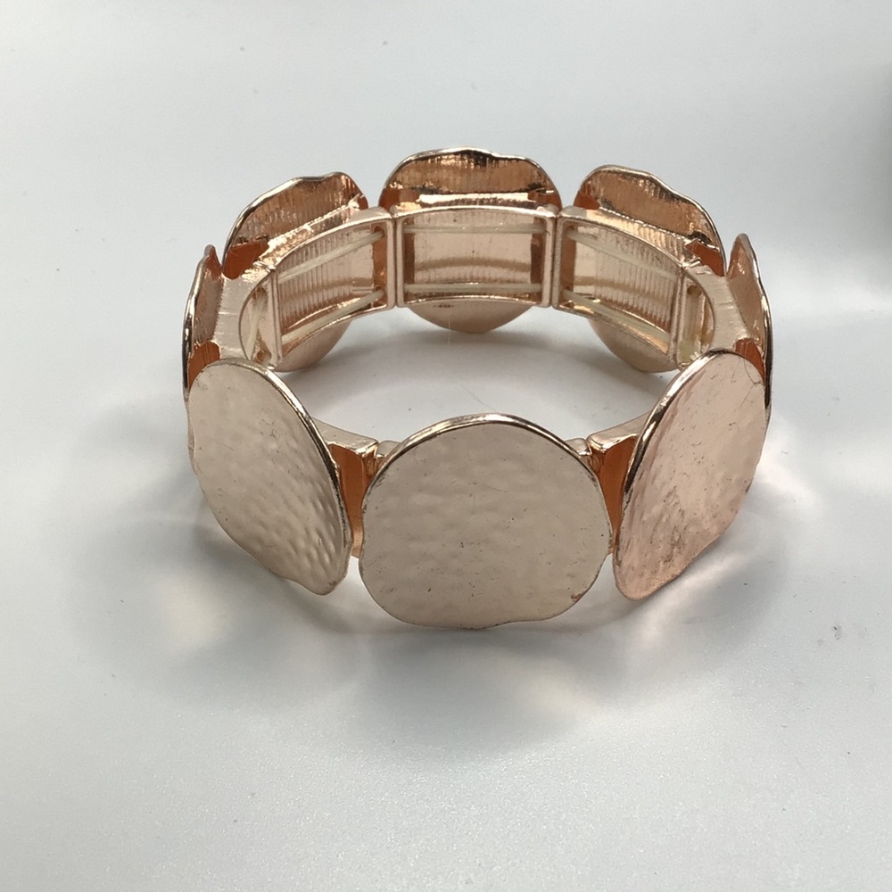 Elegant Gold-Tone Stretch Bracelet